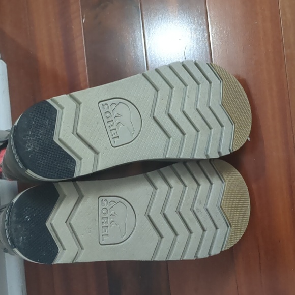 Sorel winter Boots - Picture 7 of 7